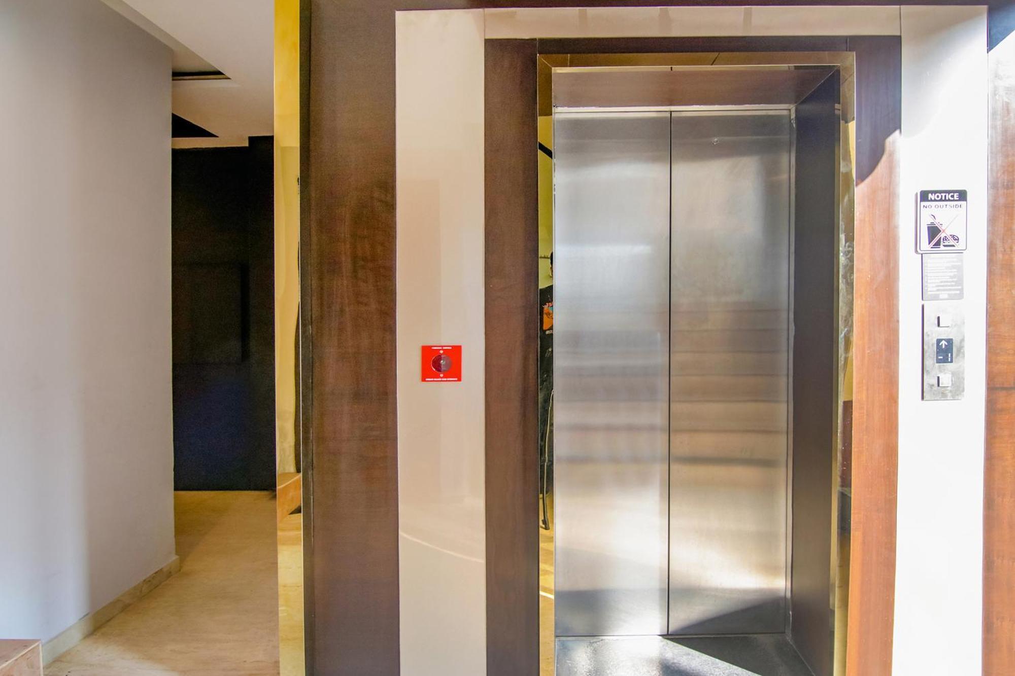 Fabhotel Prime K9 Crown Ludhijána Kültér fotó